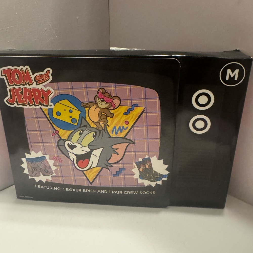 TOM and JERRY Boxer Briefs & Socks Gift Set + Bonus Tank (Size M)